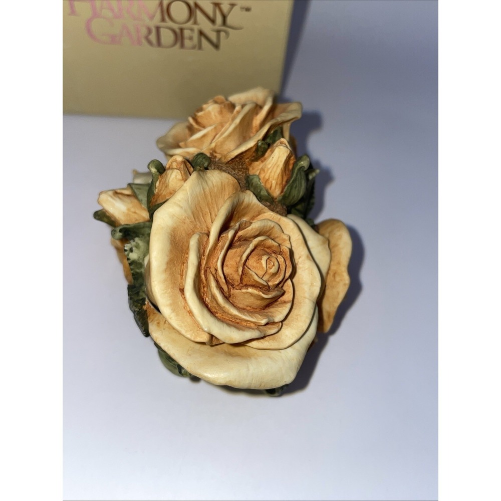 Harmony Kingdom~ Limited Edition~ DOUBLE YELLOW ROSE Numbered & Signed - Picture 4 of 10